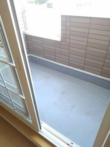 メゾン　アクティブ　Ｂのバルコニー|開放的で明るい空間を演出してくれるバルコニーです