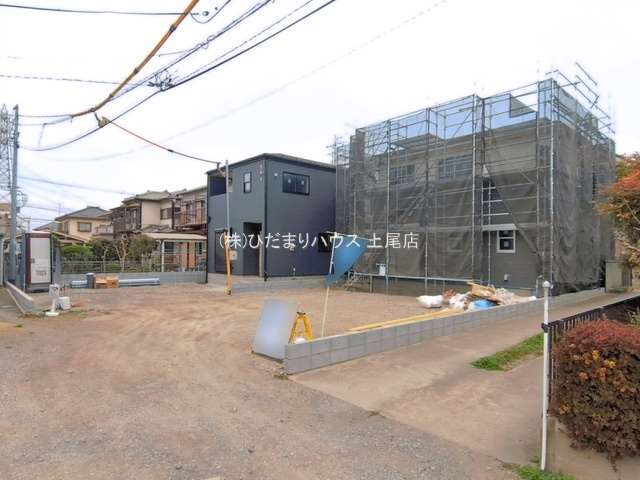 桶川市末広　新築戸建　リーブル02の前面道路含む現地写真