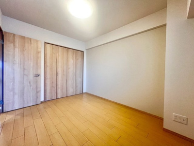 【洋室】 | ヴューイスト泉ヶ丘