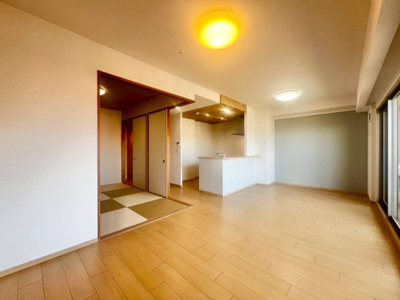 【居間・リビング】 | ヴューイスト泉ヶ丘