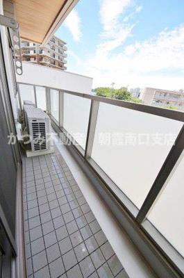 【バルコニー】 | ルミノサ・ファミリアA（シャーメゾン）