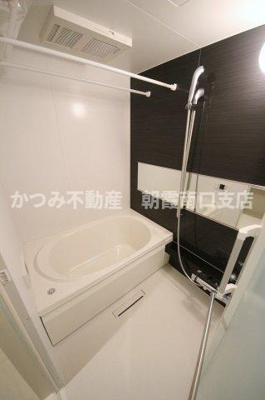 【浴室】 | ルミノサ・ファミリアA（シャーメゾン）