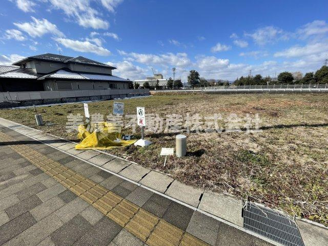 ６６５７４　本巣郡北方町柱本南１丁目土地の外観
