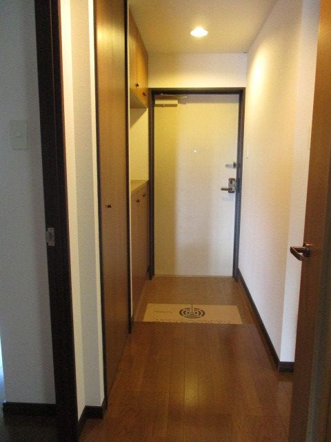 福岡市東区筥松２丁目の賃貸マンションの玄関