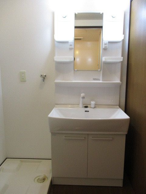 福岡市東区筥松２丁目の賃貸マンションの独立洗面台