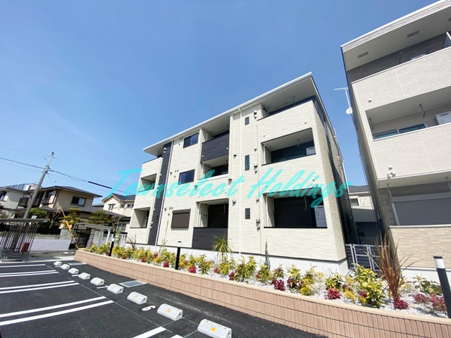 平塚市高浜台のアパートの外観