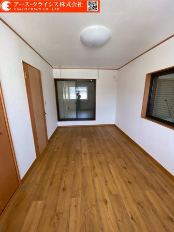 【洋室】 | 流山市三輪野山1丁目 | 収納スペースを活かしやすい洋室設計。季節物の衣類や趣味のアイテムも整理しやすく、室内をすっきり保てます。家族それぞれの“自分時間”を充実させる一室です。