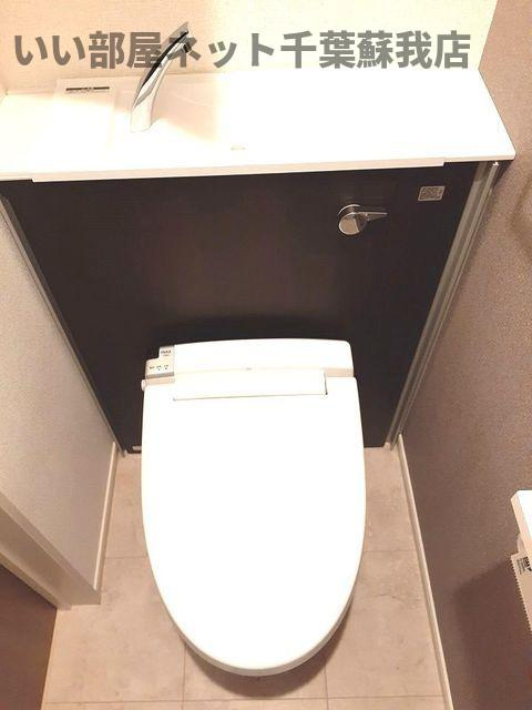 カエラ・シェリのトイレ|清潔感のあるトイレです