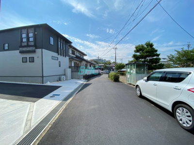 【前面道路含む現地写真】 | 草津市上笠３丁目　分譲3区画2号棟