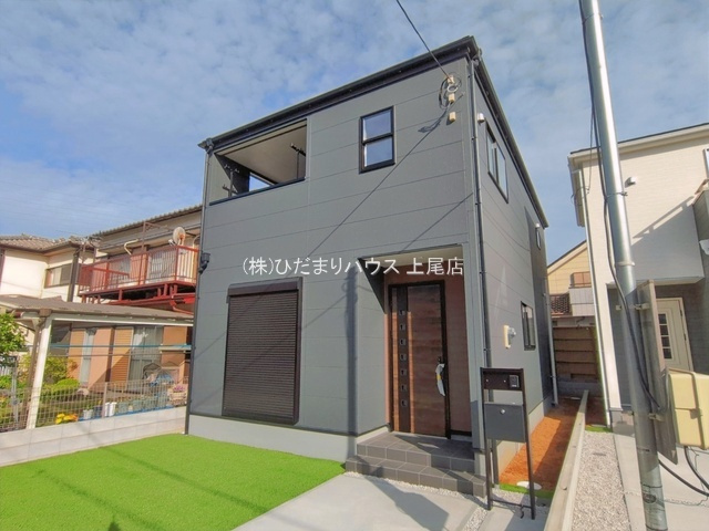 桶川市末広　新築戸建　リーブル01