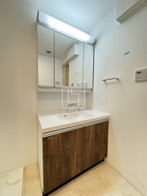 【独立洗面台】 | コスモ釣鐘町 | コスモ釣鐘町　三面鏡独立洗面台