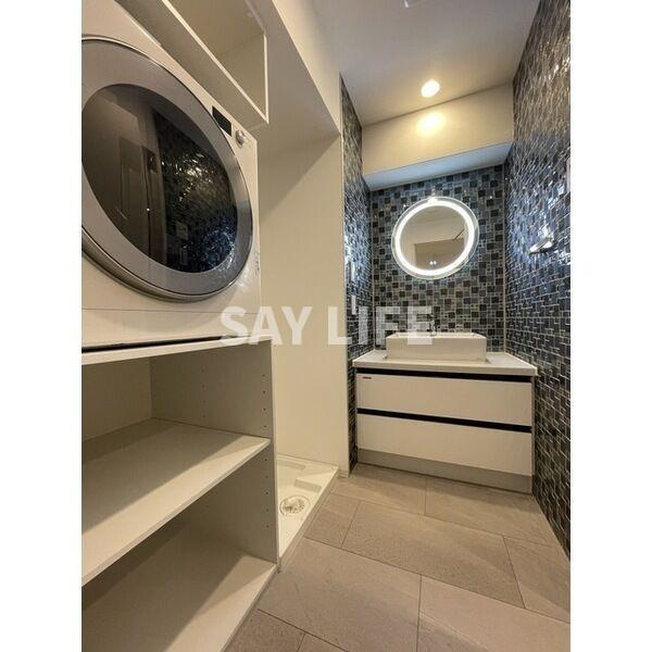 コンフォリア・リヴ谷町四丁目の洗面所