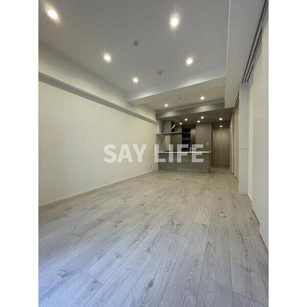 コンフォリア・リヴ谷町四丁目の居間・リビング