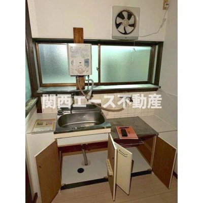 【キッチン】 | 六万寺町３丁目貸家