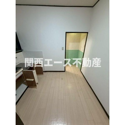  | 六万寺町３丁目貸家