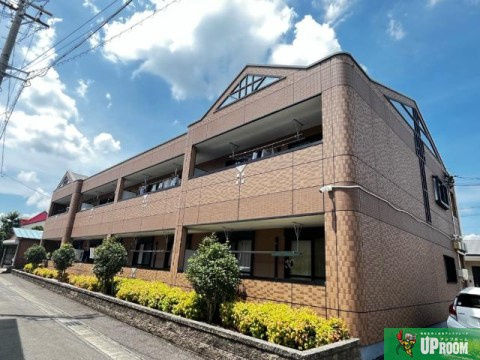 ローズガーデンの外観