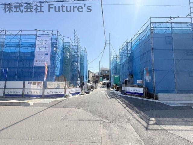 三郷市彦糸1丁目　新築戸建　全6棟　2号棟の前面道路含む現地写真|前面道路含む現地写真です。