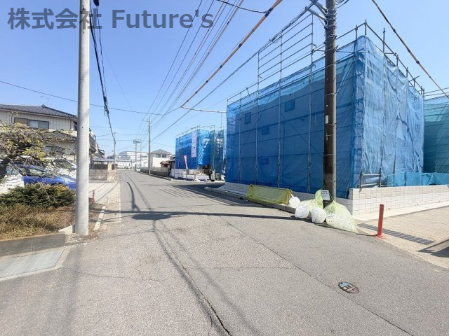 三郷市彦糸1丁目　新築戸建　全6棟　2号棟の前面道路含む現地写真|前面道路含む現地写真です。