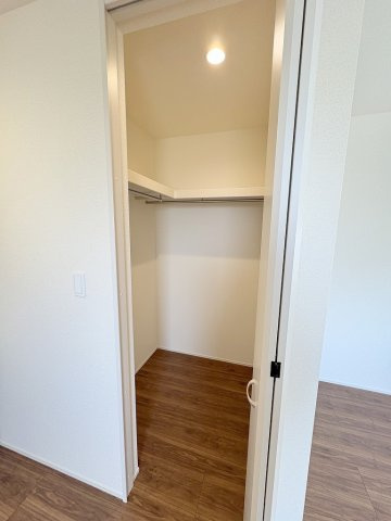 三郷市彦糸1丁目　新築戸建　全6棟　2号棟の収納|同施工会社の参考写真になります。