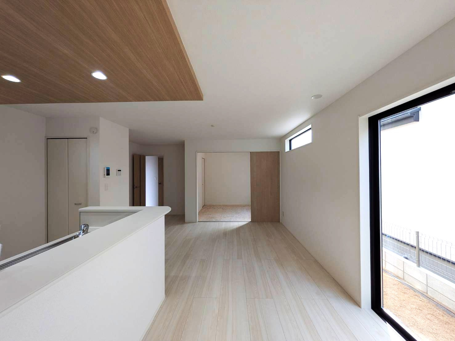 岡山市南区藤田7期②号棟グラファーレの居間・リビング|◆別角度からのLDKの様子です。