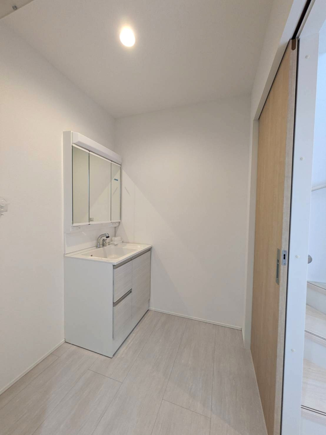 岡山市南区藤田7期②号棟グラファーレの脱衣所|◆洗面室の様子です。