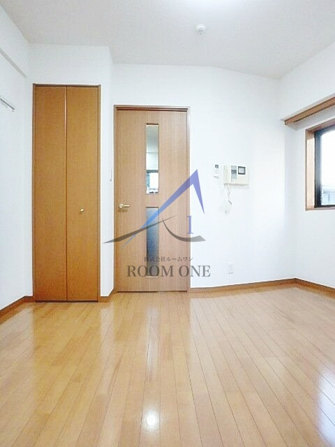 グランド・ガーラ西新宿Ｅａｓｔの居間・リビング|洋室のお部屋です。