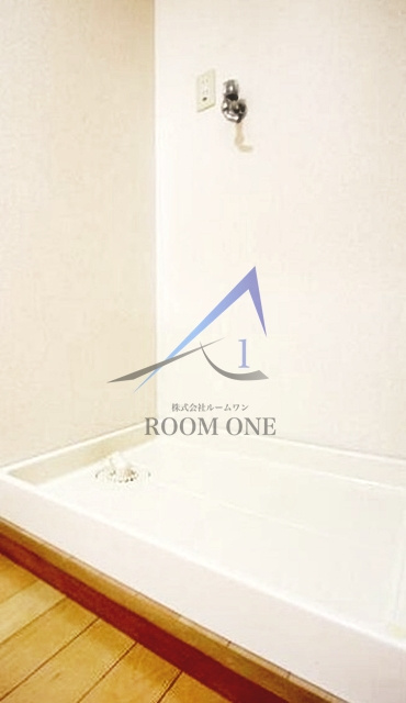 Ｍａｉｓｏｎ　ｄｅ　ｂｌｅｕの設備|洗濯機置き場です。