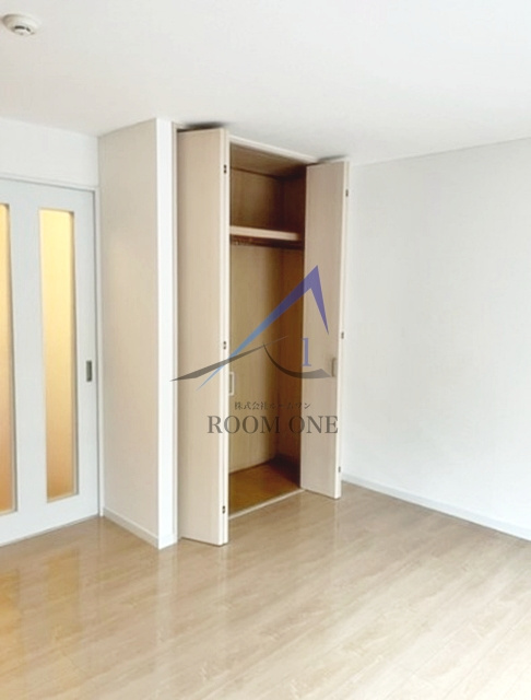 シャトー瑠璃の居間・リビング|洋室のお部屋です。