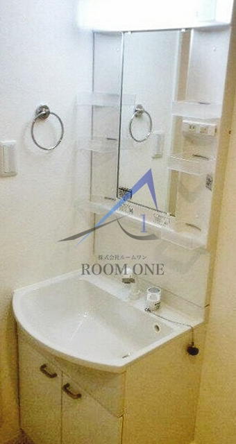 ワーグナーエスプリマンションの洗面所|独立洗面台です。