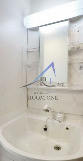 コモドスタイル大塚の洗面所|独立洗面台です。