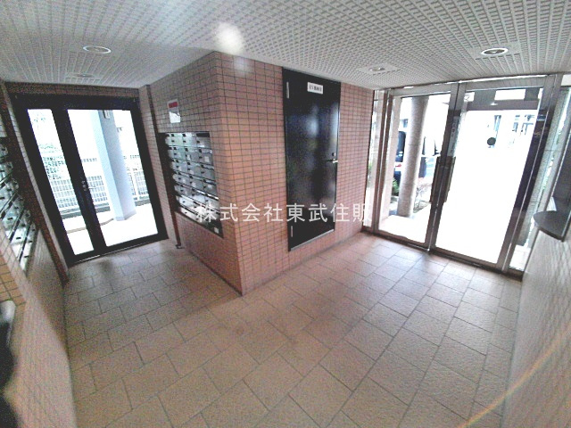 【ロビー】 | セザール第３上福岡 | 開放感のあるロビー