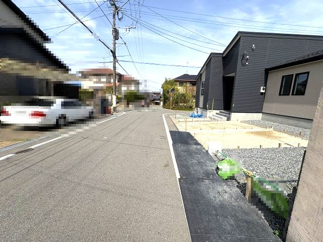 【その他】 | 大野城市若草2丁目2期・平屋　1号棟（全1棟）【仲介手数料無料・0円】 | 現地写真。前面道路です。