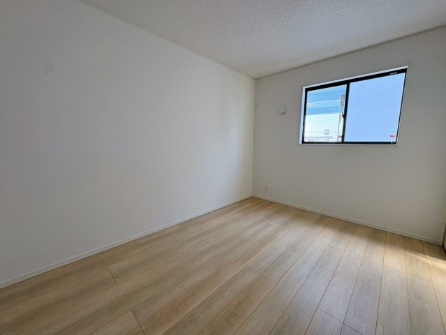 クレイドルガーデン糸満市喜屋武 第６・３号棟の洋室|２階洋室６帖