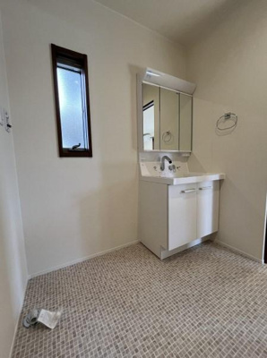 【洗面所】 | ライジングスクエア | スペースが確保できる洗面所です