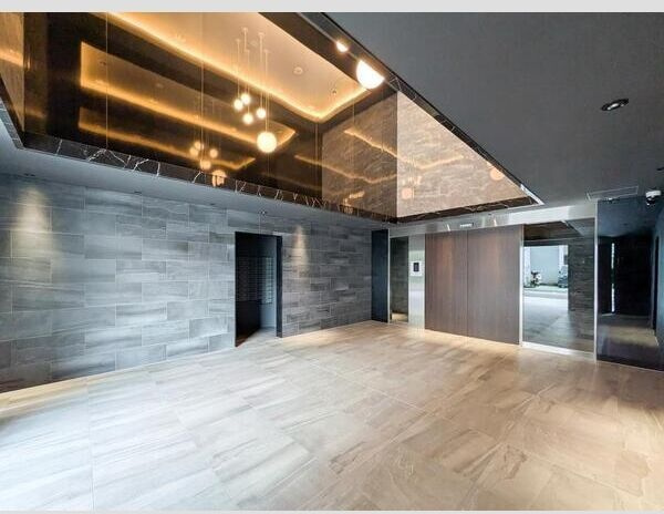 S-RESIDENCE堺altklasのエントランス