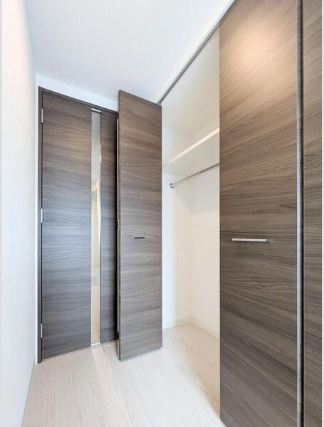 S-RESIDENCE堺altklasの玄関