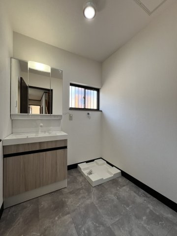 ☆★☆3月完成見学会開催☆★☆古閑下町戸建ての居間・リビング