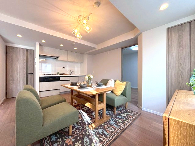 マンション大通の居間・リビング