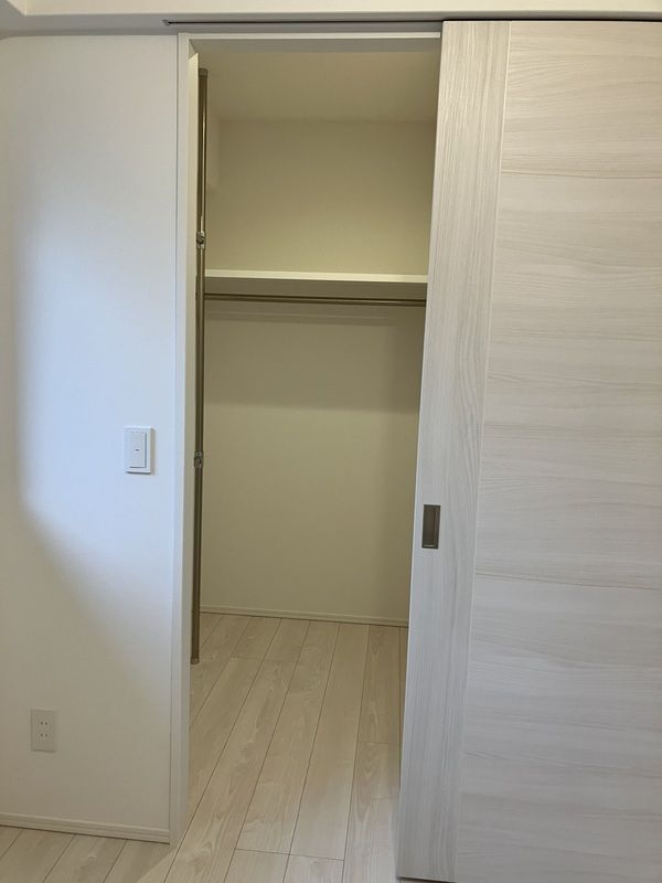 福岡市中央区鳥飼１丁目の賃貸マンションの収納