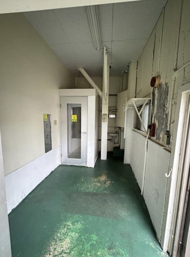 尼崎市尾浜町１丁目　貸倉庫の内装