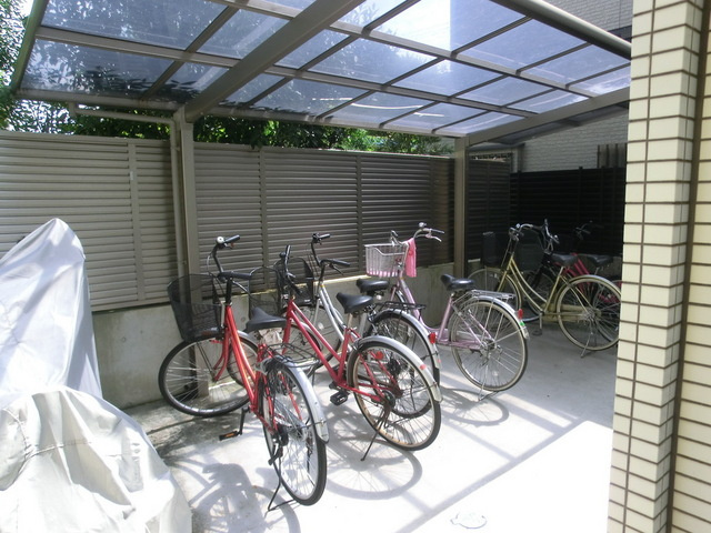 ｍａｉｓｏｎ  ｄｕ  ｓｏｌｅｉｌのその他共用部分|敷地内専用駐輪場あります。