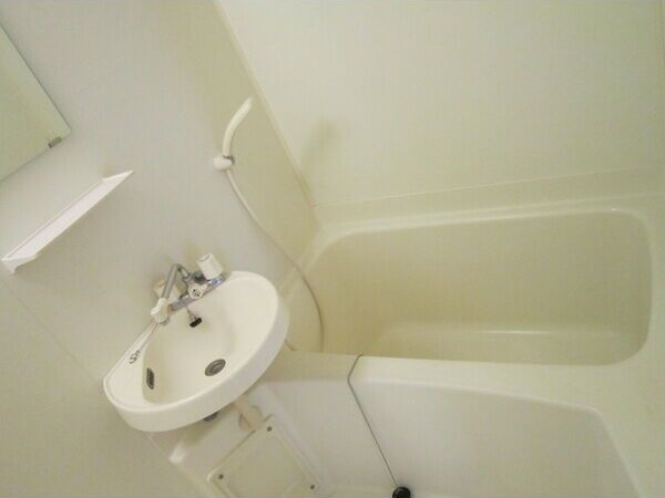 メゾン・アソシエの浴室