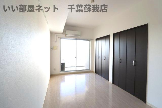 ＧＲＡＳＳ　ＳＱＵＡＲＥ六番館の洋室|広々とした洋室です