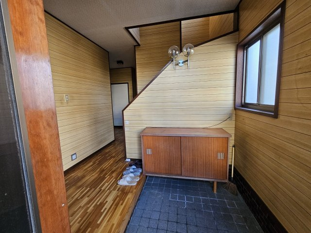 北堀中古住宅の玄関