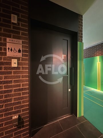 シエリア靭本町のエントランス|シエリア靱本町　共用トイレ