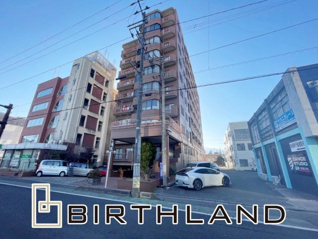 想定年間賃料　60万　想定利回り　6％　鉄骨鉄筋コンクリート