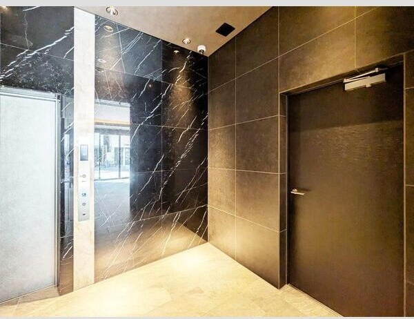 S-RESIDENCE堺blazeのロビー