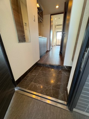 【玄関】 | エスタート品川戸越Ⅱ | 別部屋参考写真（反転タイプ）