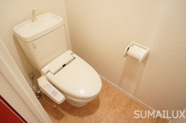 熊本市中央区本荘３丁目の賃貸マンションのトイレ