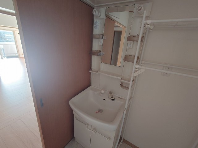 【独立洗面台】 | リヴィエールタウン二島（C-21）